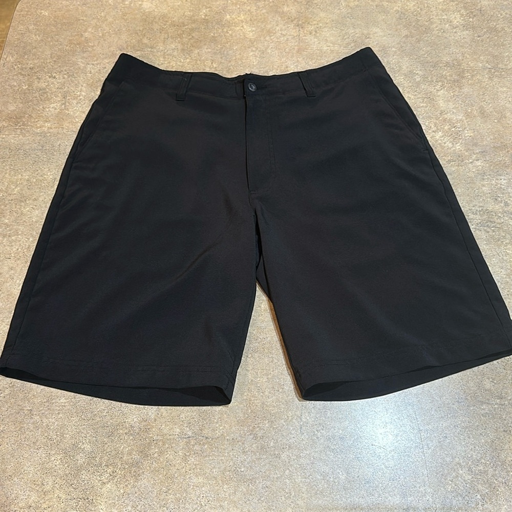 Men’s Ben Hogan shorts size 34